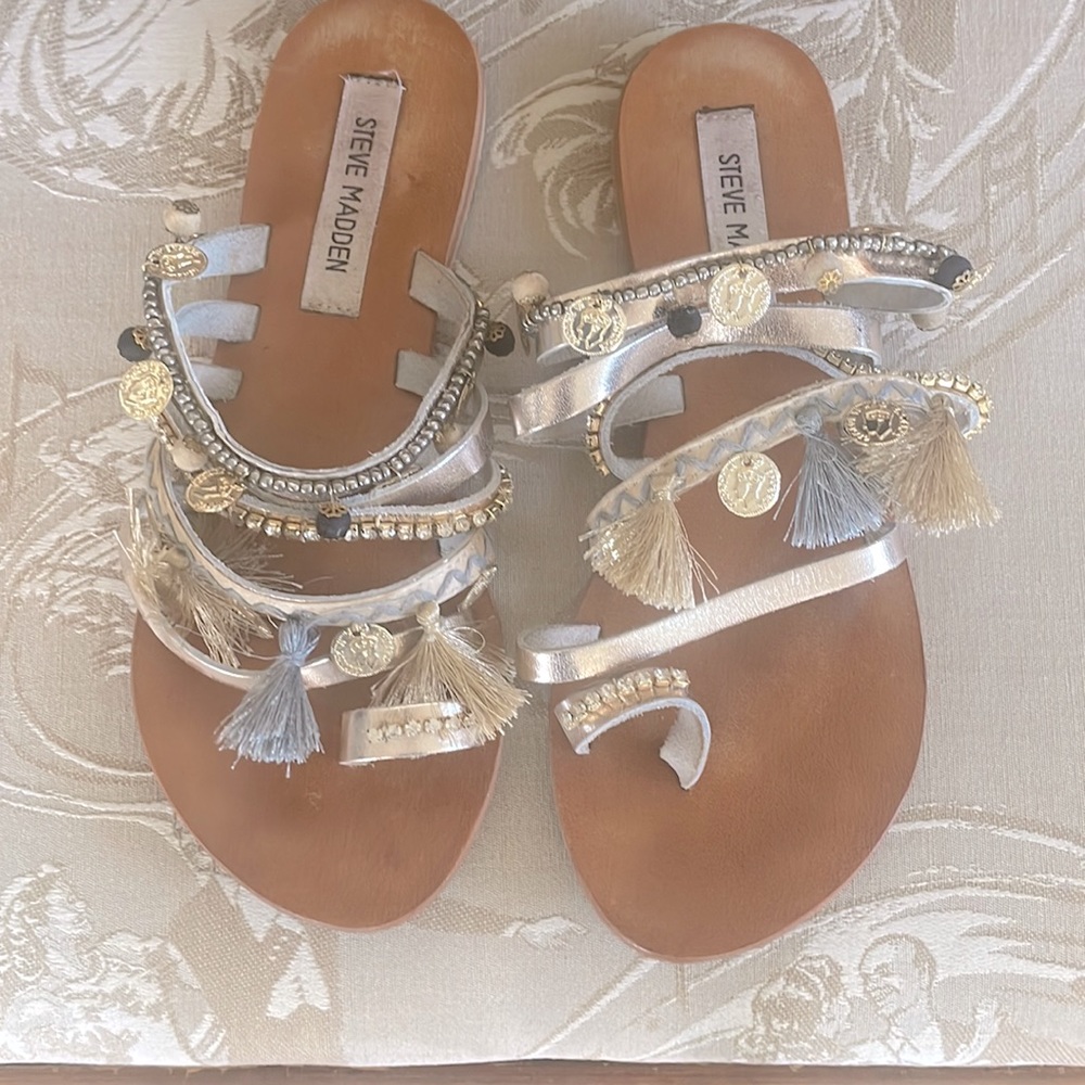 Steve madden sandals size 8 with embellishment’s & rhinestones